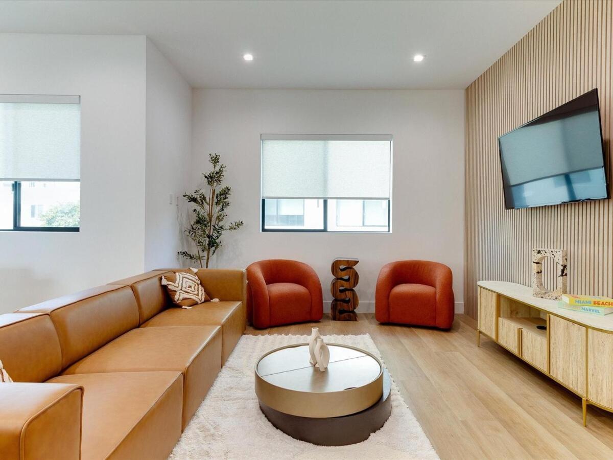 Holiday home Modern Luxe Retreat Six-bedroom *